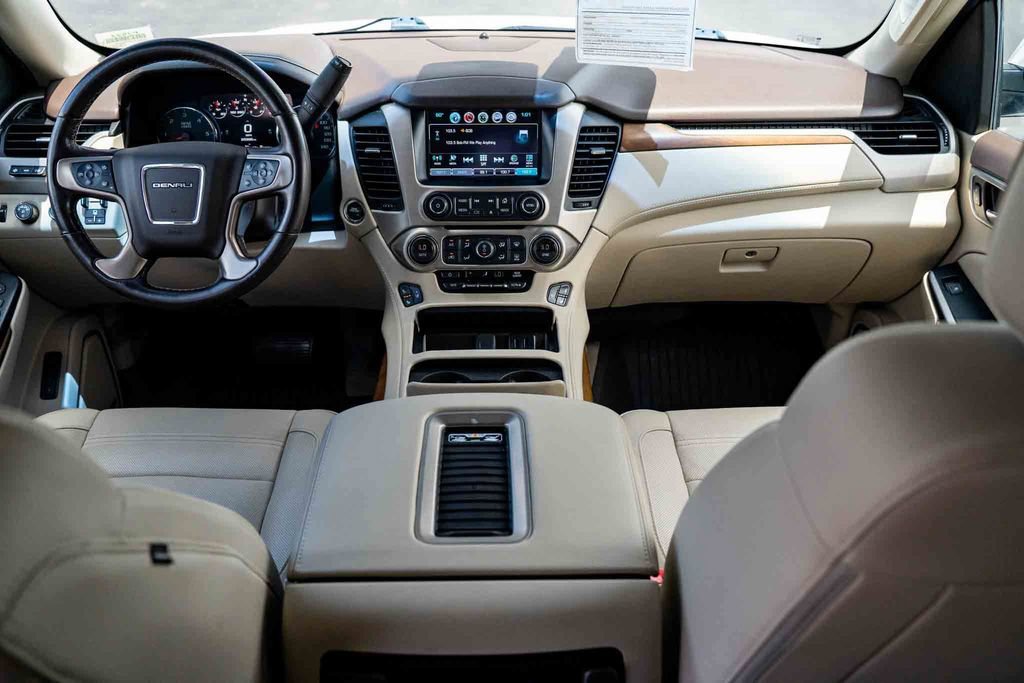 Certified 2019 GMC Yukon Denali w/ Open Road Package AWD/4WD image 25