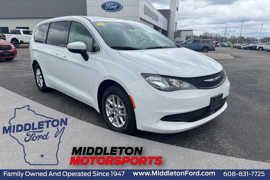 Used 2023 Chrysler Voyager LX FWD image 1
