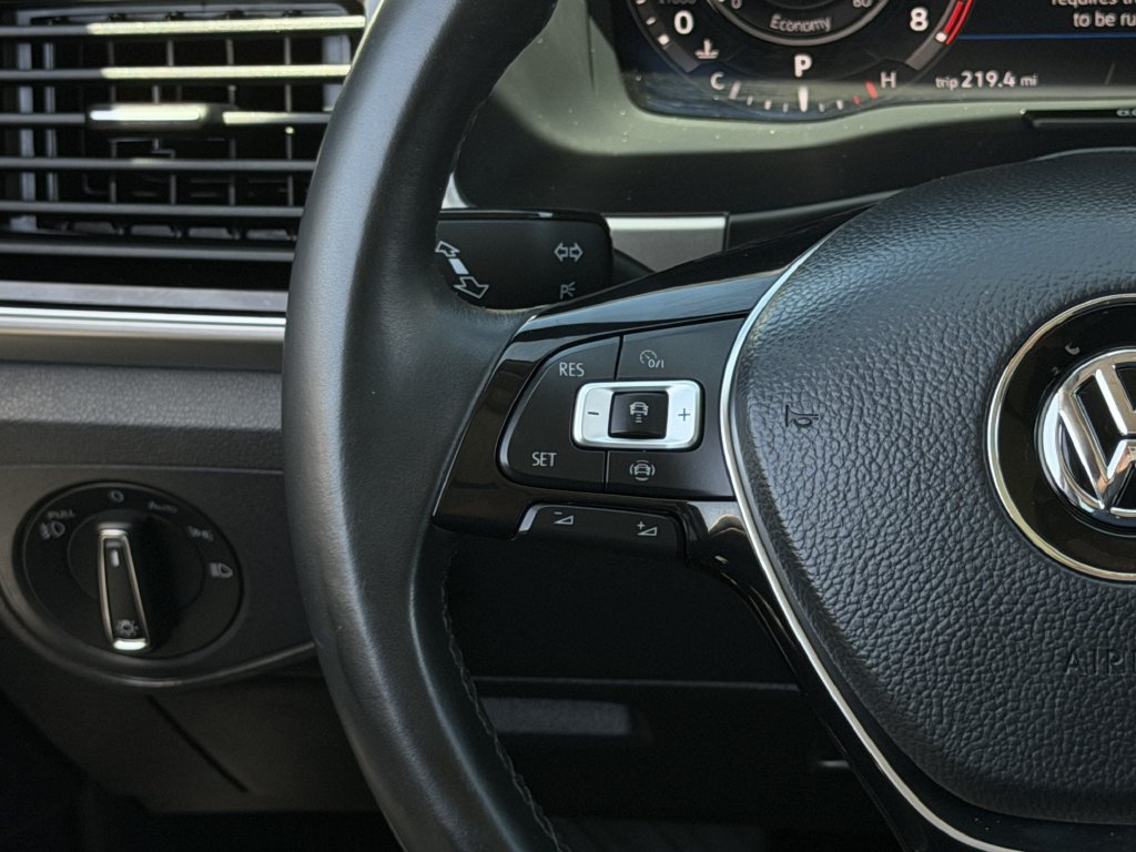 Used 2019 Volkswagen Atlas SEL R-Line FWD image 16