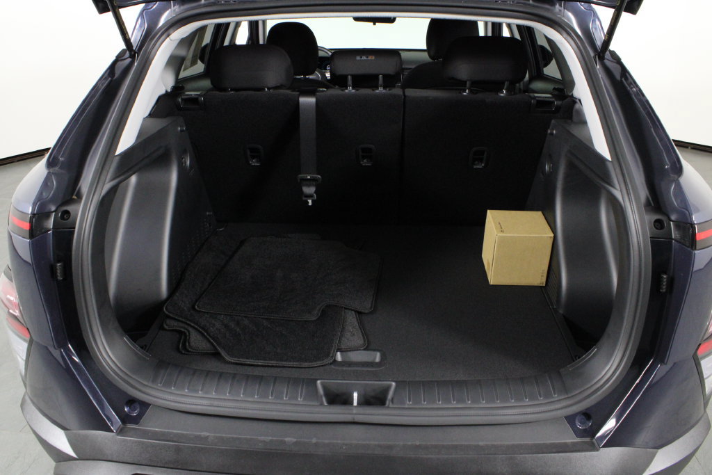 Certified 2027 Hyundai Kona SEL Sport FWD image 19