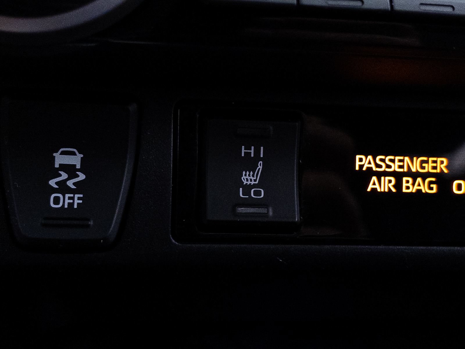 Used 2019 Toyota RAV4 Limited w/ Carpet Mat Package AWD/4WD image 29