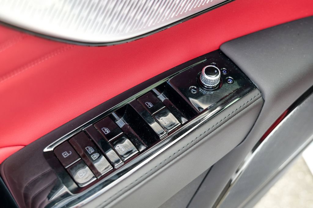 Certified 2023 Maserati Grecale Modena image 19