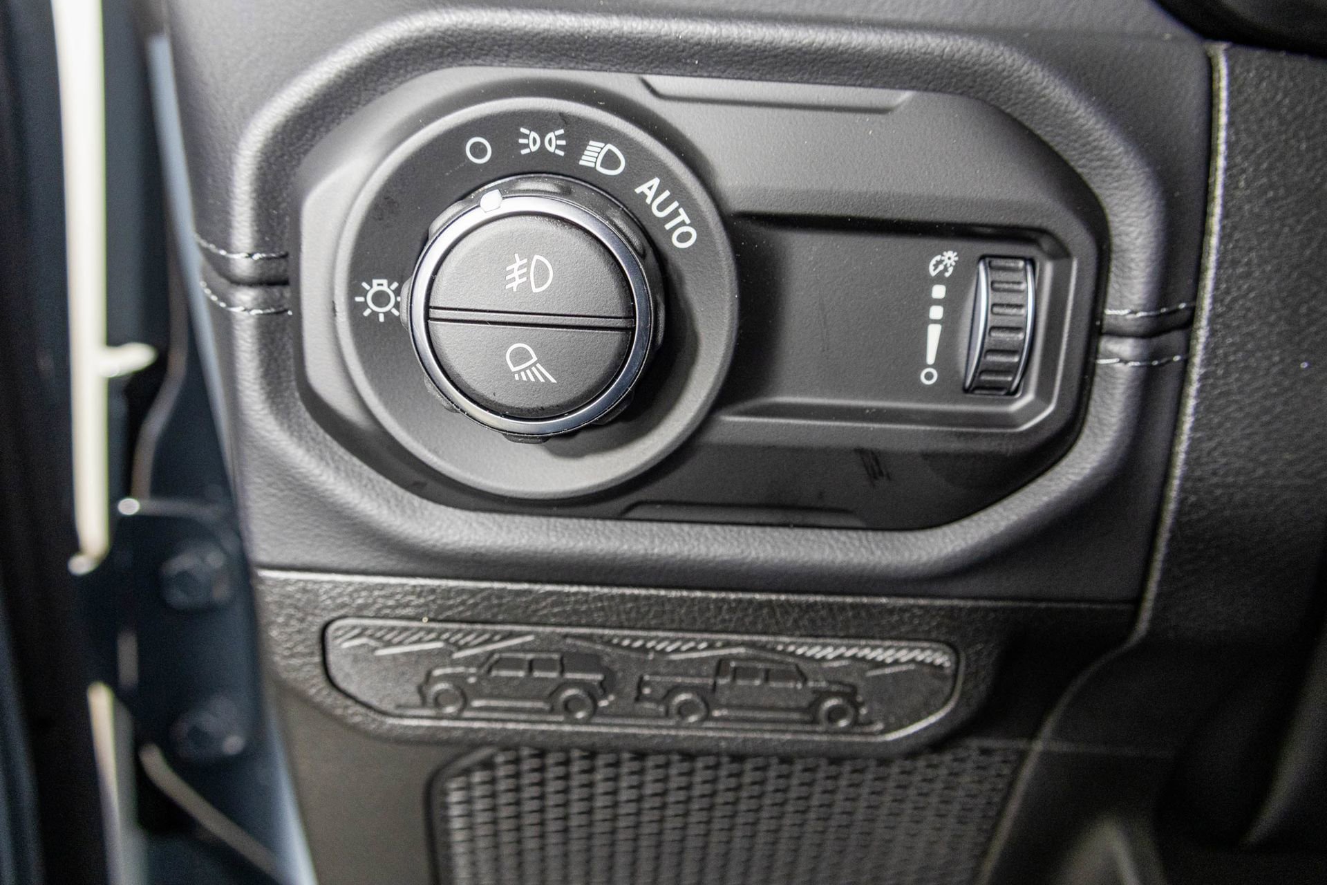 New 2026 Jeep Gladiator Sport S image 36