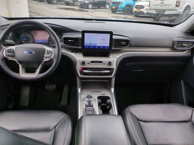 Used 2021 Ford Explorer XLT w/ Equipment Group 202A image 19
