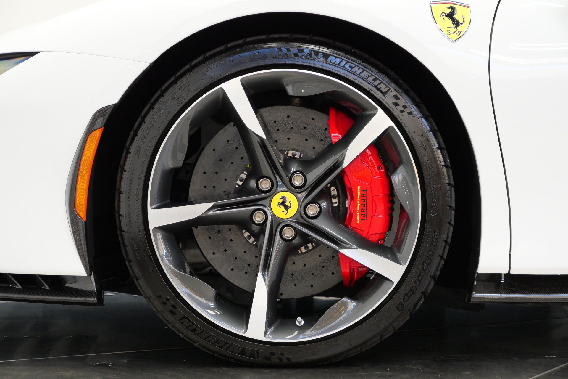 Used 2025 Ferrari SF90 Spider AWD/4WD image 10