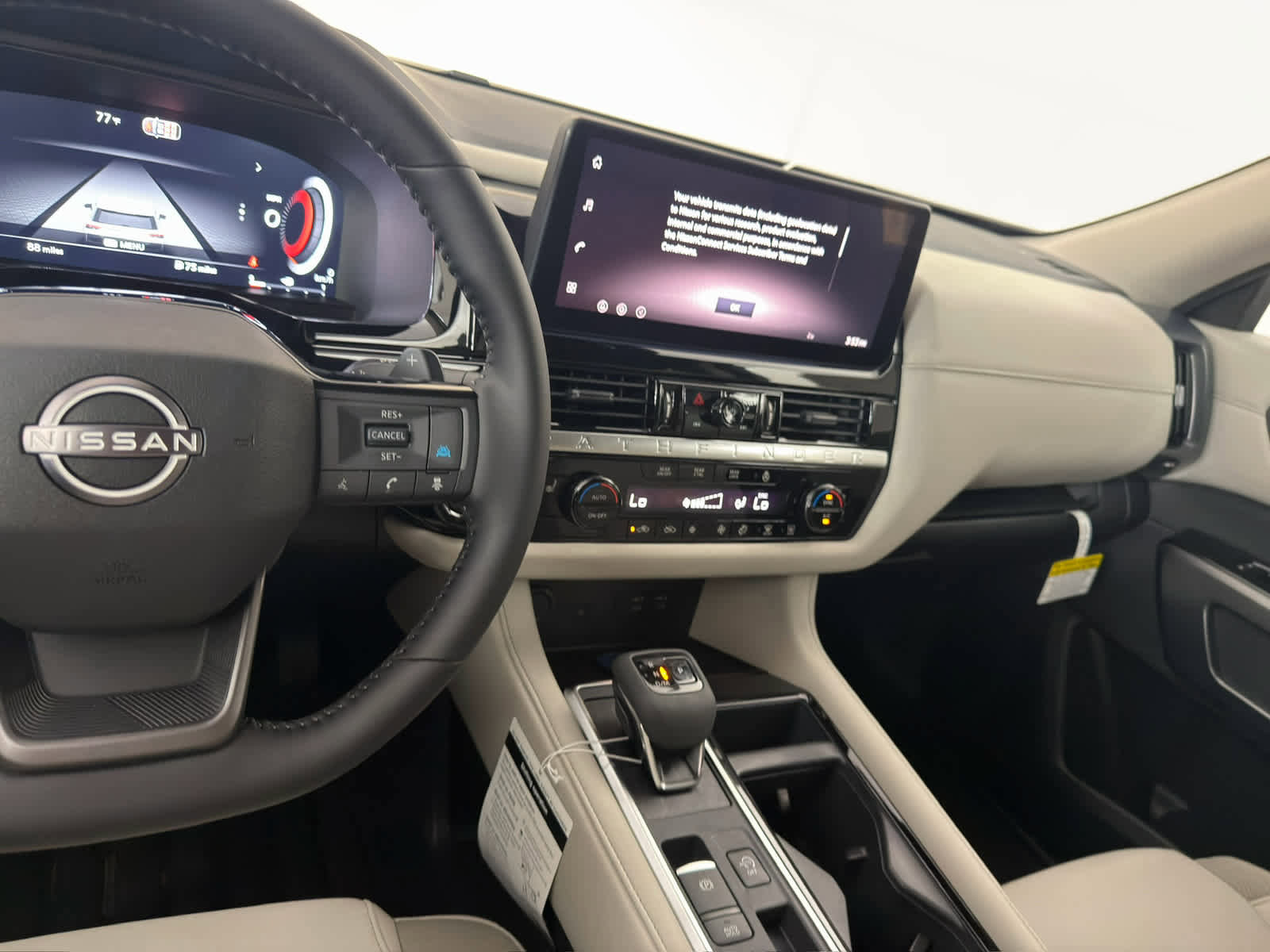 New 2026 Nissan Pathfinder SL image 19