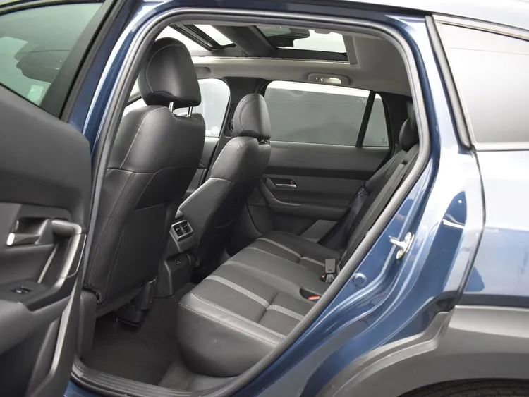 Used 2025 MAZDA CX-50 AWD 2.5 S w/ Premium Package image 15