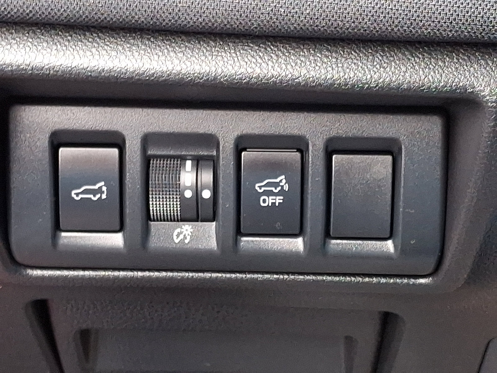 Certified 2025 Subaru Outback Premium image 27