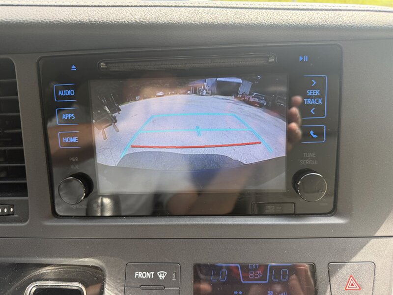 Used 2015 Toyota Sienna XLE w/ XLE Navigation Package AWD/4WD image 27