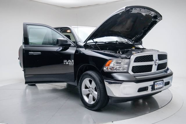 Used 2024 RAM 1500 Classic SLT AWD/4WD image 15