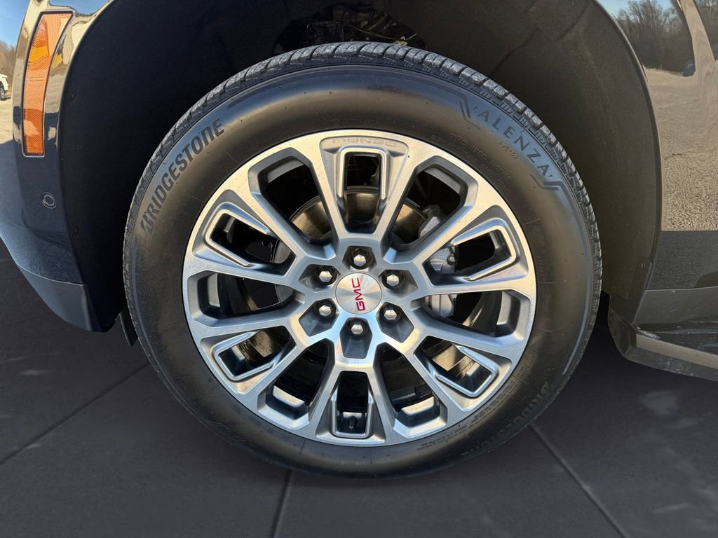 Used 2025 GMC Yukon Denali image 14