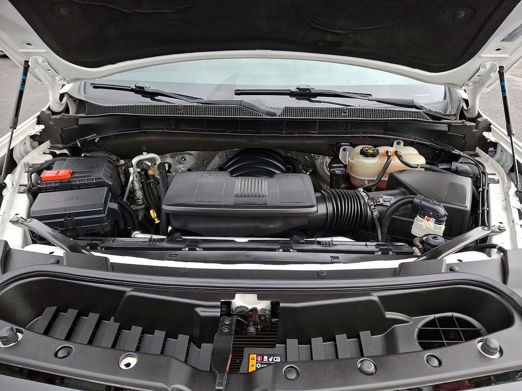 Used 2022 Chevrolet Suburban Z71 w/ Luxury Package image 32