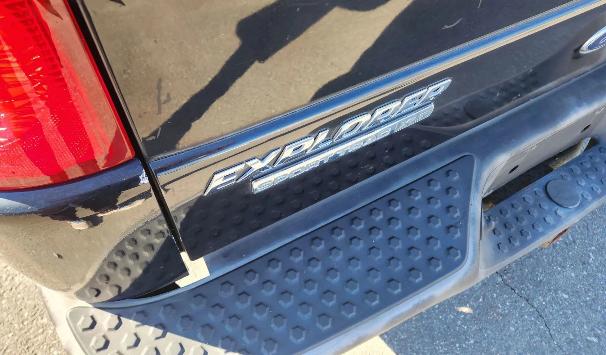 Used 2003 Ford Explorer Sport Trac XLS image 12