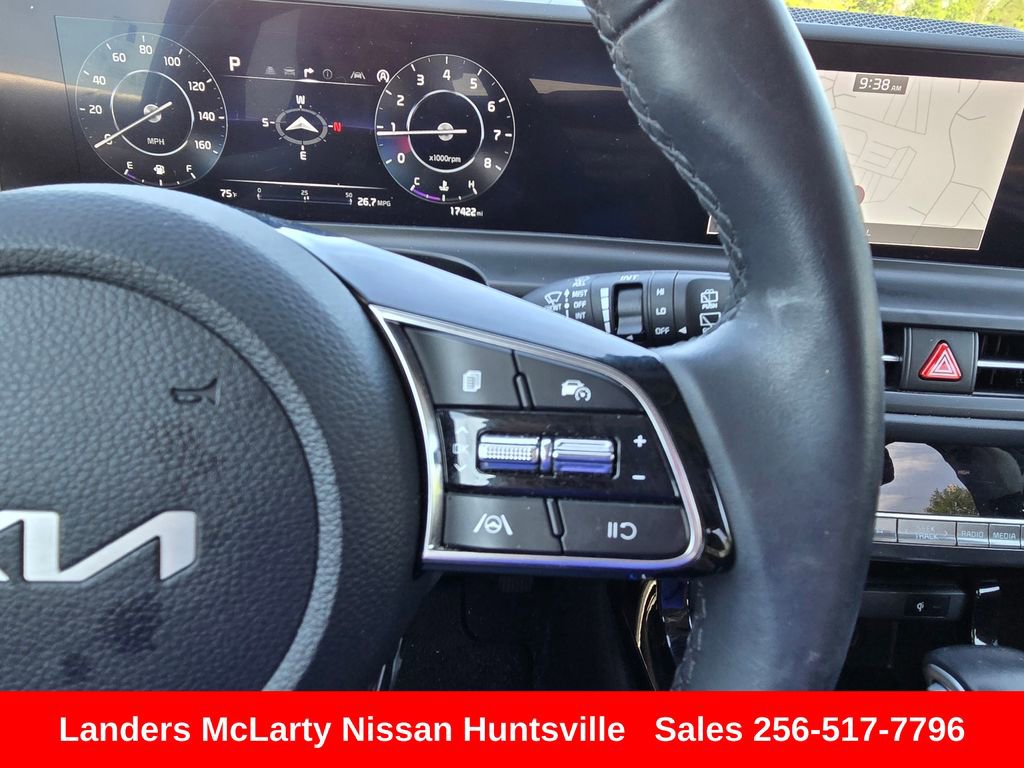 Used 2025 Kia Seltos EX w/ EX Sunroof Package FWD image 23
