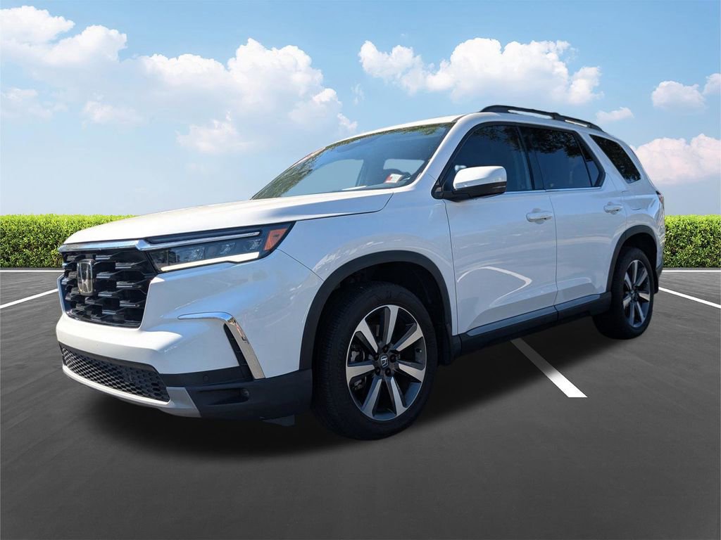 Used 2024 Honda Pilot Touring image 9