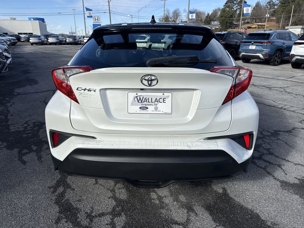 Used 2020 Toyota C-HR XLE image 5