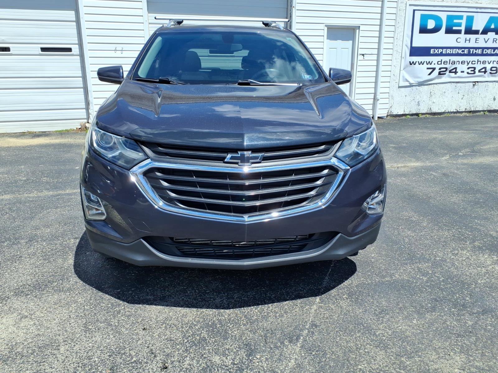 Used 2019 Chevrolet Equinox LT w/ Sun & Navigation Package AWD/4WD image 2