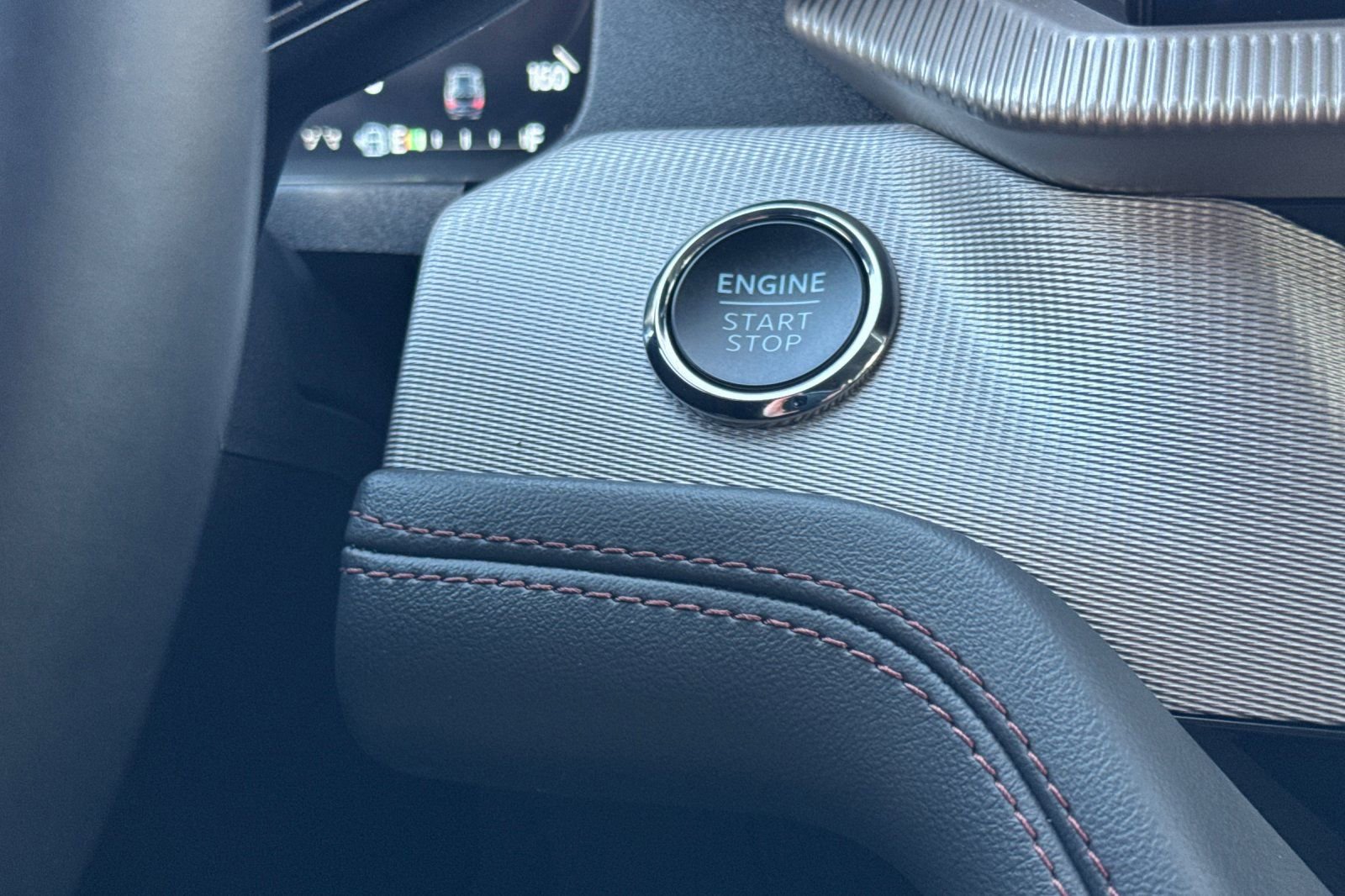 Used 2025 Ford Explorer Active image 24