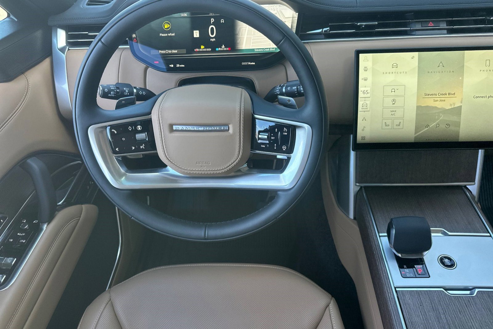 New 2026 Land Rover Range Rover Long Wheelbase SE image 25