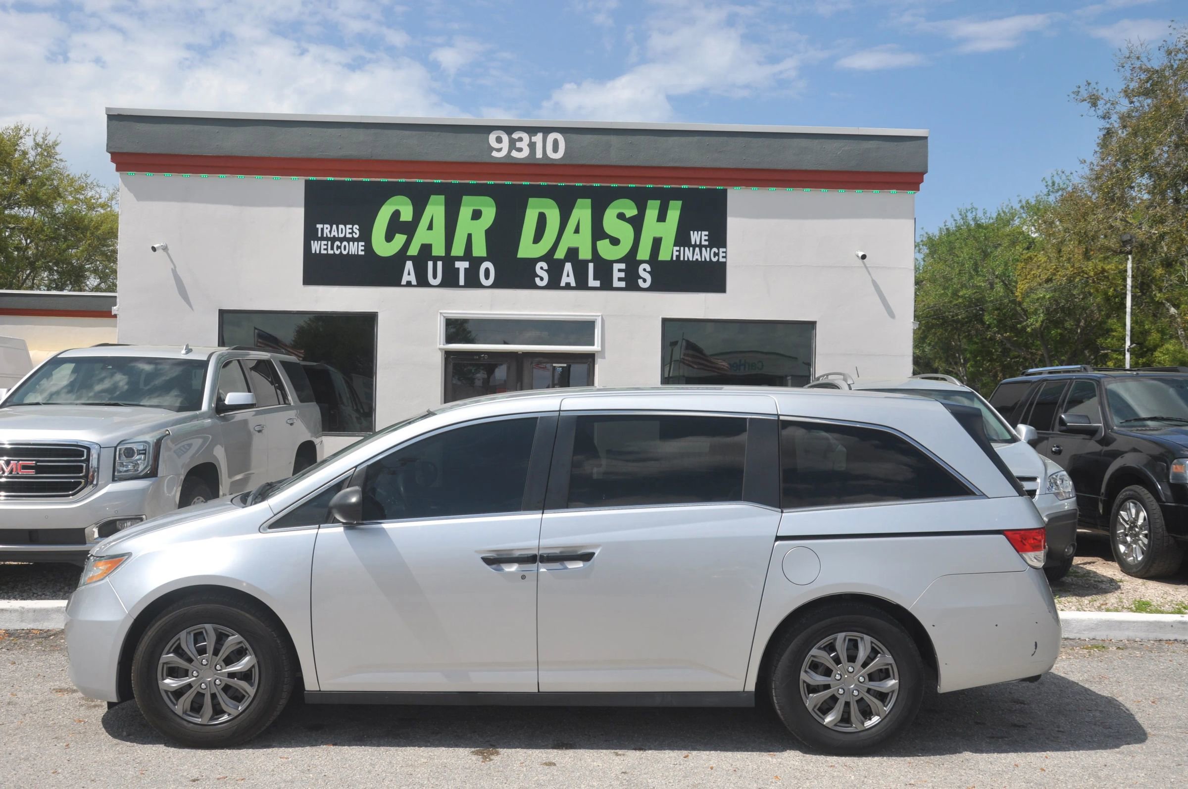 Used 2014 Honda Odyssey LX image 4