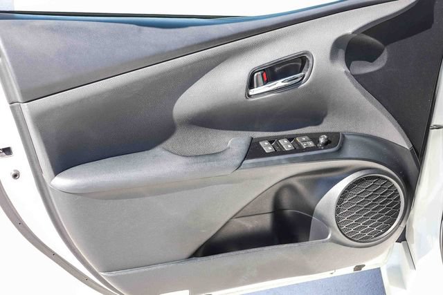 Used 2016 Toyota Prius Three Touring FWD image 16