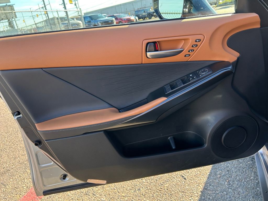 Used 2023 Lexus IS 300 AWD w/ Premium Package image 22