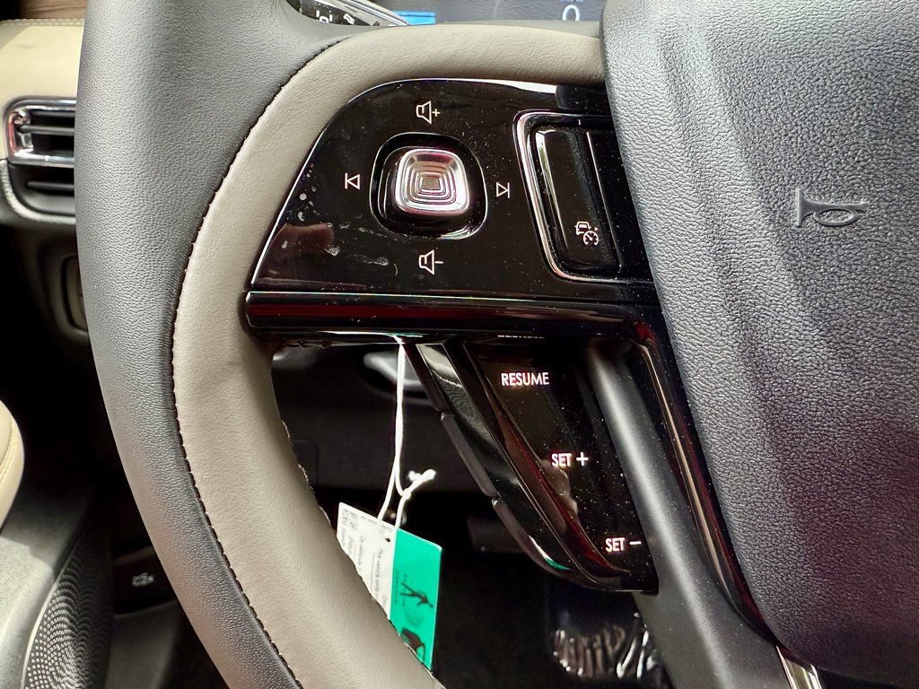 New 2025 Lincoln Corsair Grand Touring AWD/4WD image 27