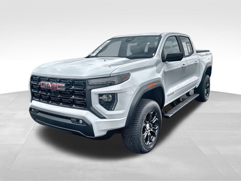 Used 2023 GMC Canyon Elevation w/ Convenience Package AWD/4WD image 4
