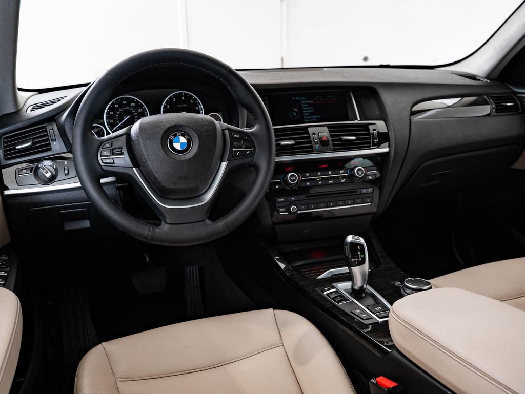 Used 2016 BMW X3 xDrive28i AWD/4WD image 4