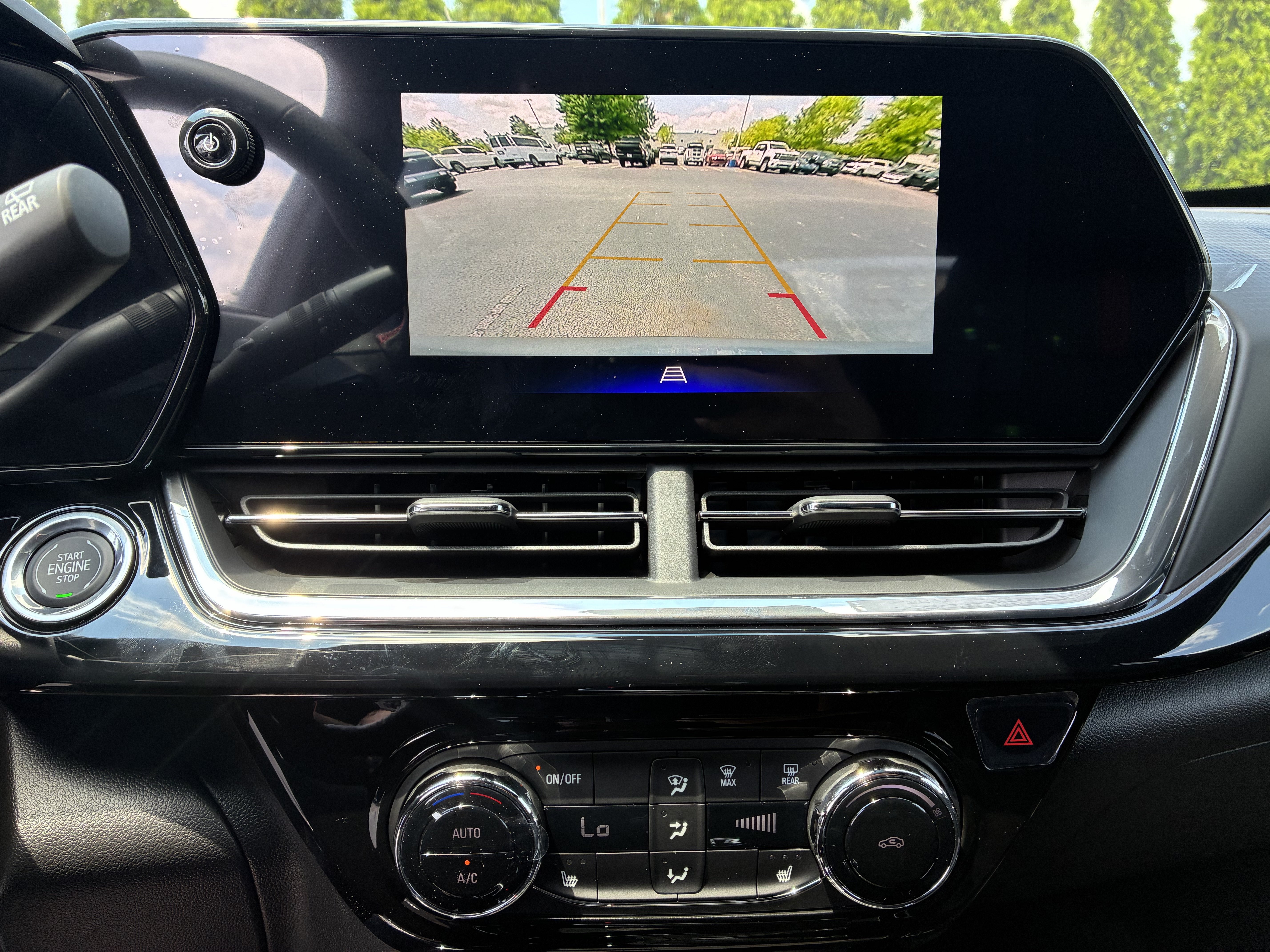New 2026 Chevrolet Trax RS w/ Driver Confidence Package FWD image 32