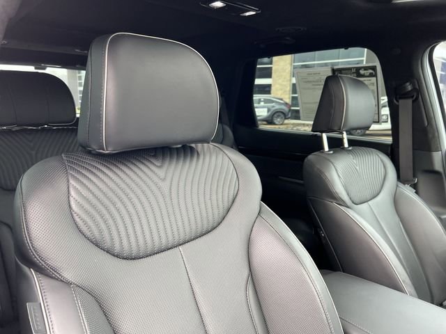 Used 2024 Hyundai Palisade Calligraphy image 23