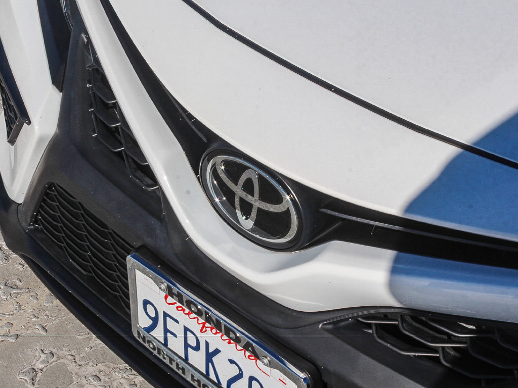 Used 2023 Toyota Camry SE w/ Protection Package (Q2) (TMS) FWD image 12