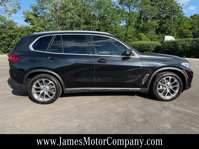 Used 2022 BMW X5 xDrive40i w/ Executive Package AWD/4WD image 4