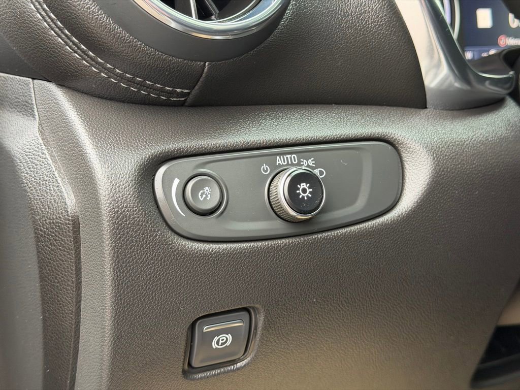 Used 2023 Chevrolet Blazer LT w/ Sound & Technology Package image 25