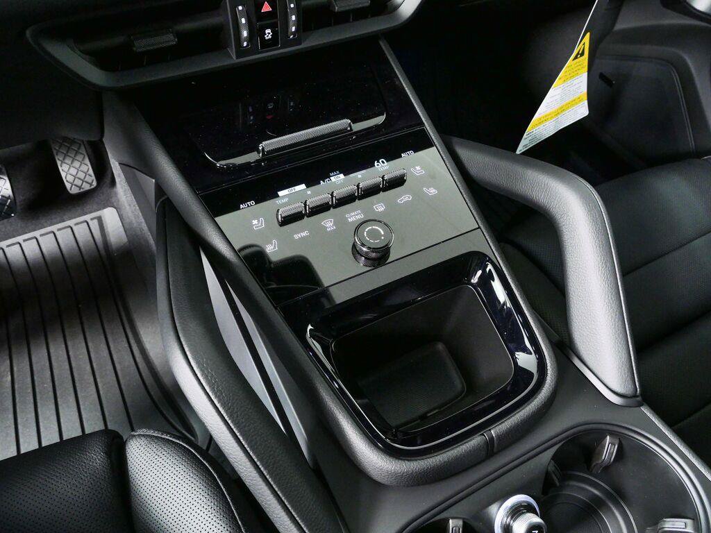 New 2026 Porsche Cayenne AWD/4WD image 19