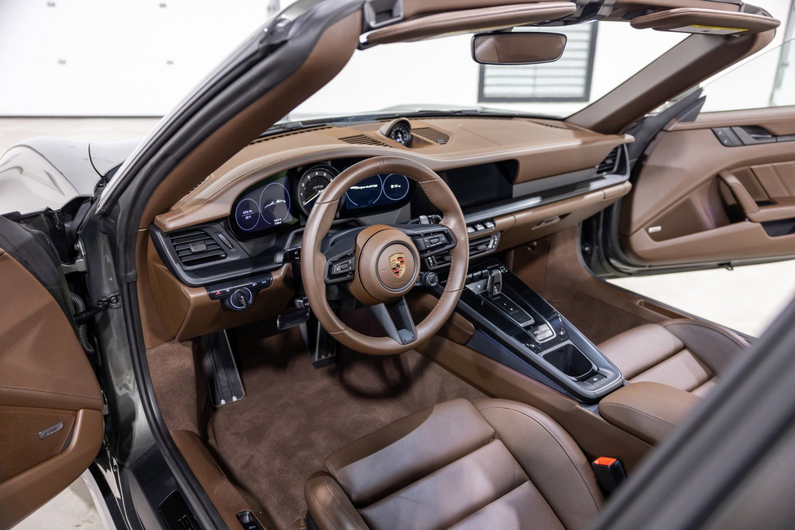 Used 2023 Porsche 911 Targa 4 GTS image 36