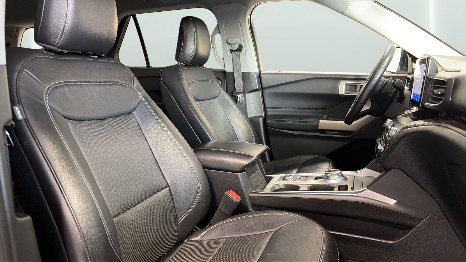 Certified 2020 Ford Explorer Limited AWD/4WD image 13