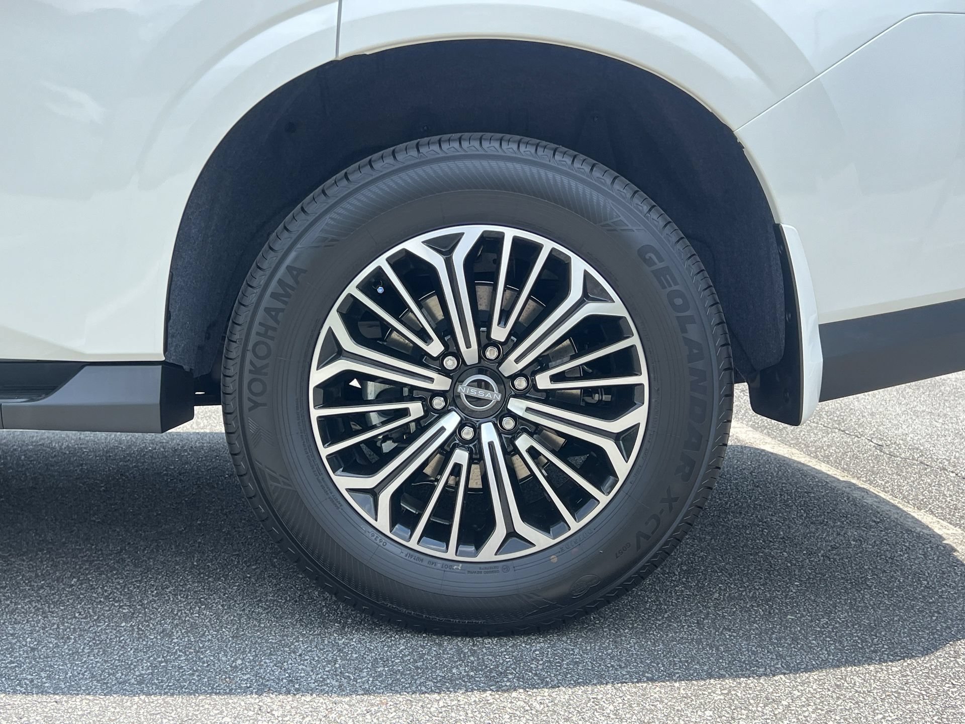 New 2026 Nissan Armada SL w/ Captain's Chari Seat Package AWD/4WD image 29