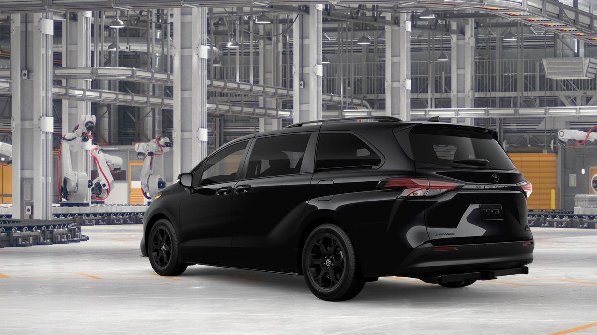 New 2026 Toyota Sienna XLE Woodland Edition AWD/4WD image 8