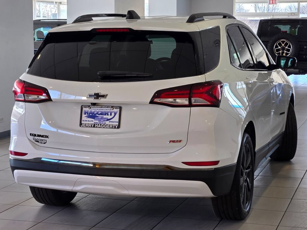 Certified 2022 Chevrolet Equinox RS w/ Infotainment Package FWD image 11