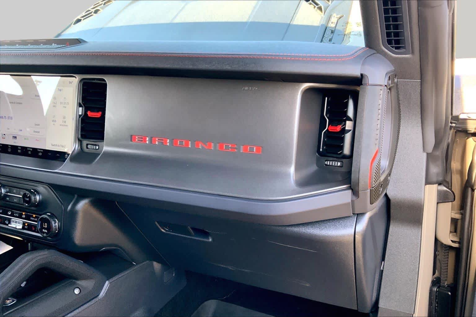 Used 2025 Ford Bronco Raptor AWD/4WD image 17