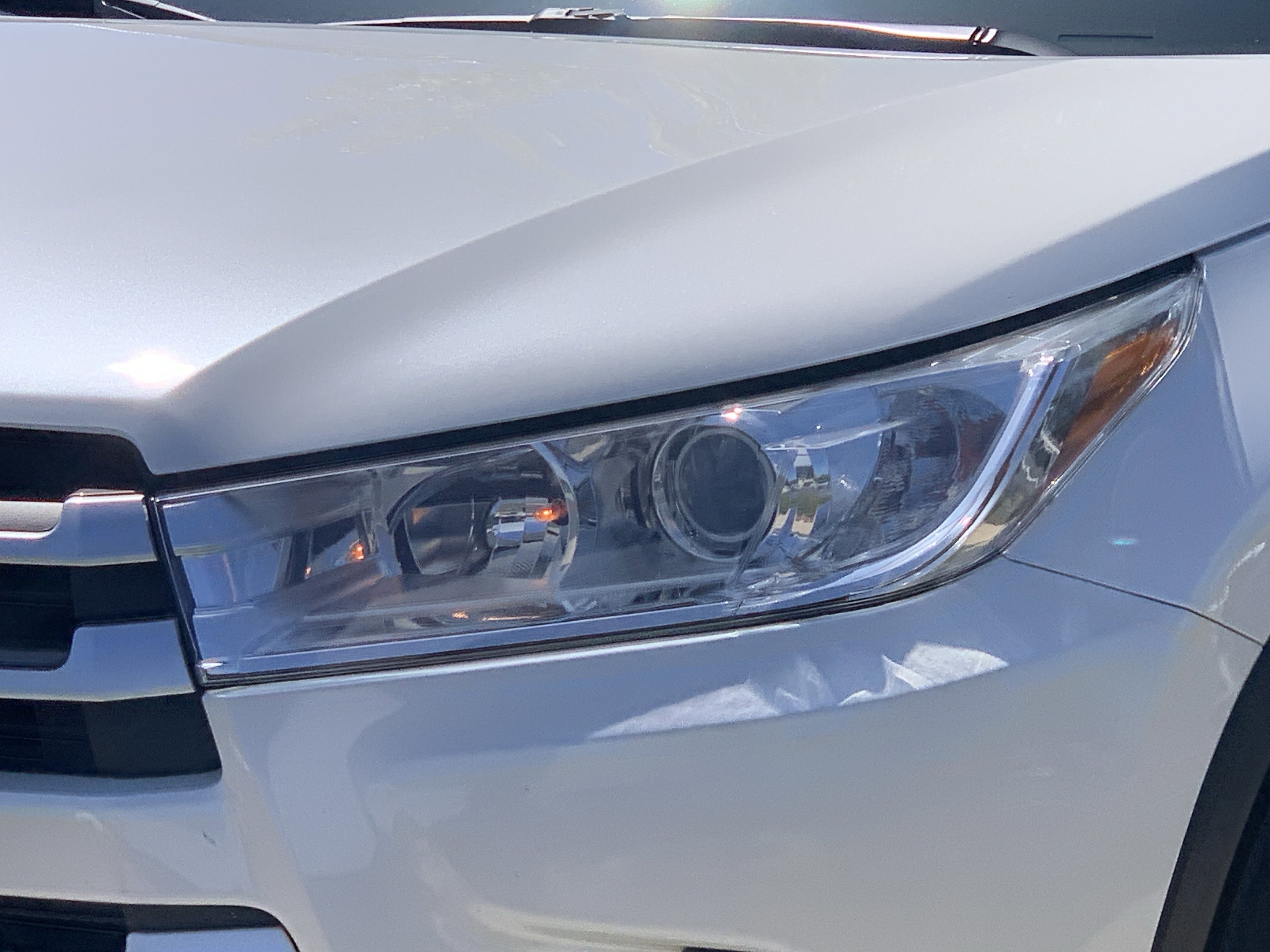 Used 2017 Toyota Highlander XLE image 6