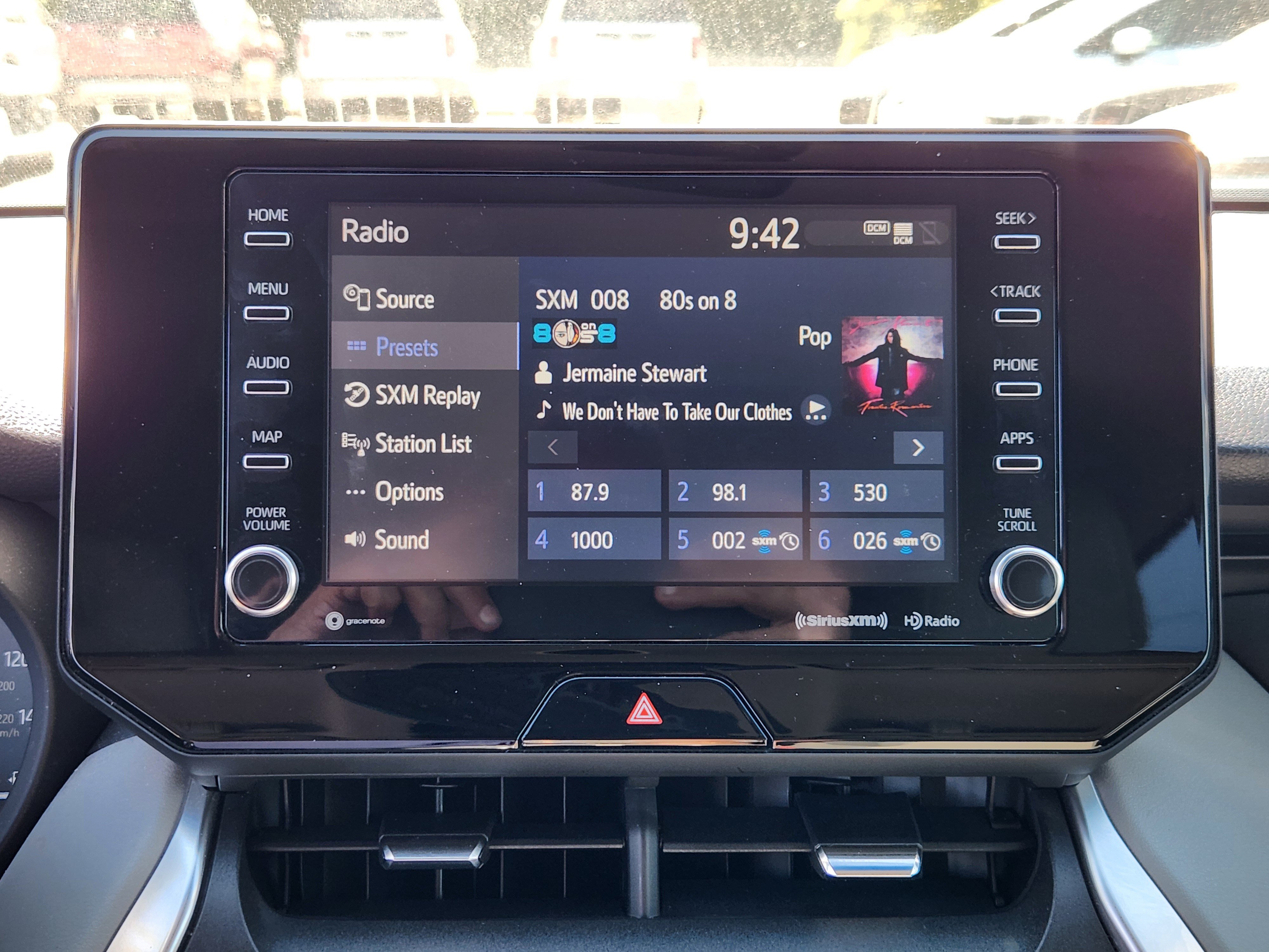 Used 2022 Toyota Venza XLE AWD/4WD image 11