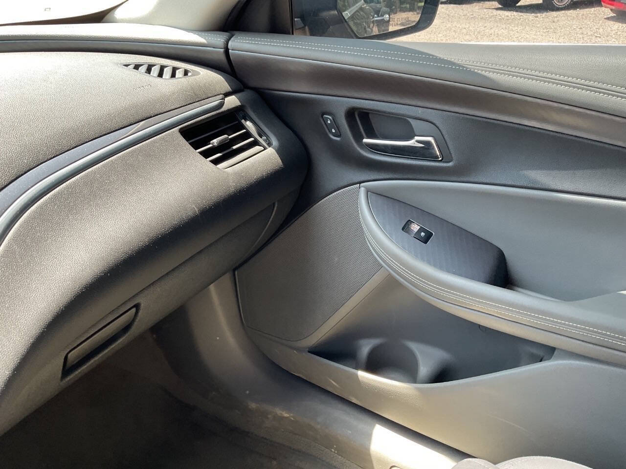 Used 2014 Chevrolet Impala LS FWD image 13