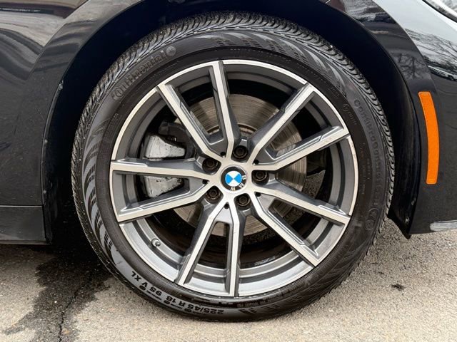 Used 2022 BMW 330i xDrive Sedan w/ Premium Package 2 image 18
