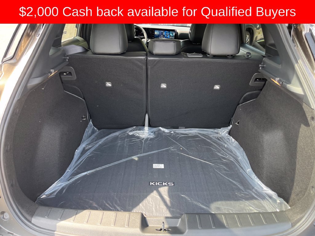 New 2027 Nissan Kicks SR w/ SR Premium Package FWD image 24