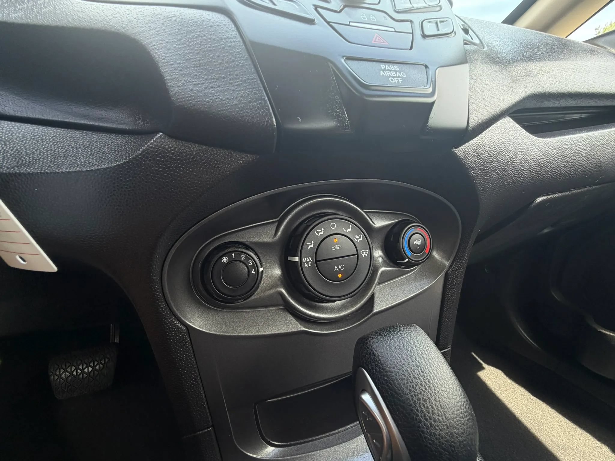 Used 2017 Ford Fiesta S FWD image 21