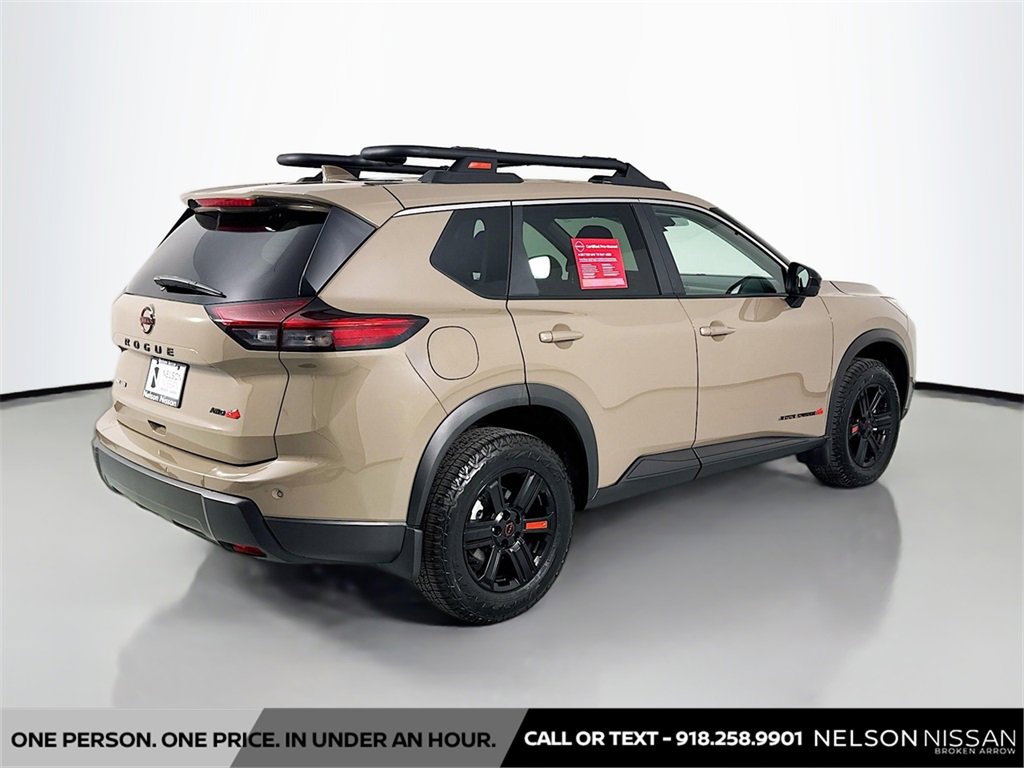 Certified 2025 Nissan Rogue SV image 5