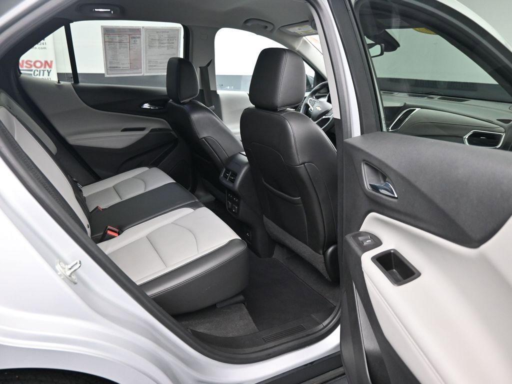 Used 2018 Chevrolet Equinox Premier image 12