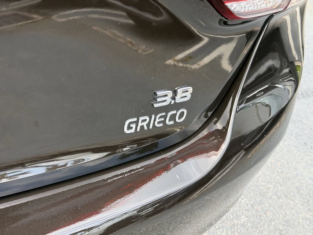 Used 2018 Genesis G80 3.8 RWD image 16